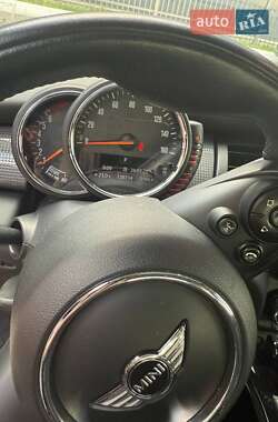 Хэтчбек MINI Cooper 2016 в 