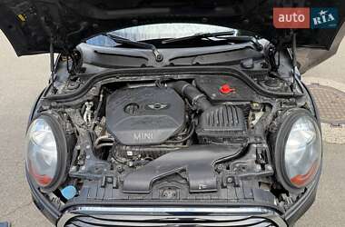 Хэтчбек MINI Cooper 2016 в 