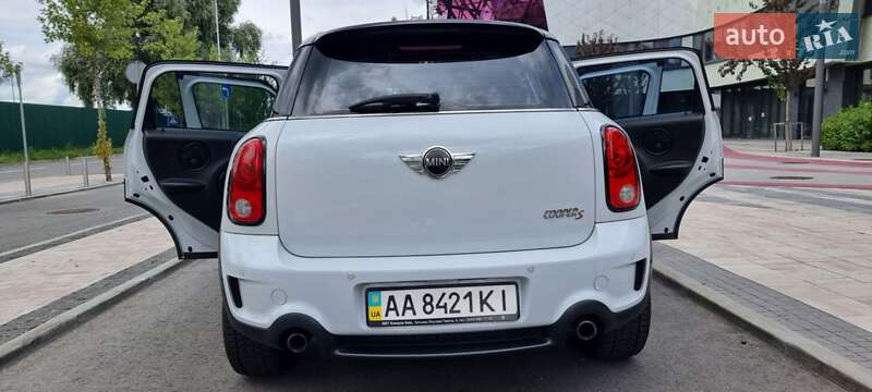 Внедорожник / Кроссовер MINI Cooper 2012 в Киеве