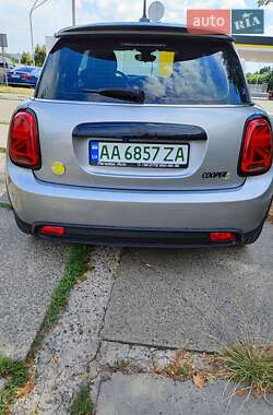 Хэтчбек MINI Cooper 2023 в 