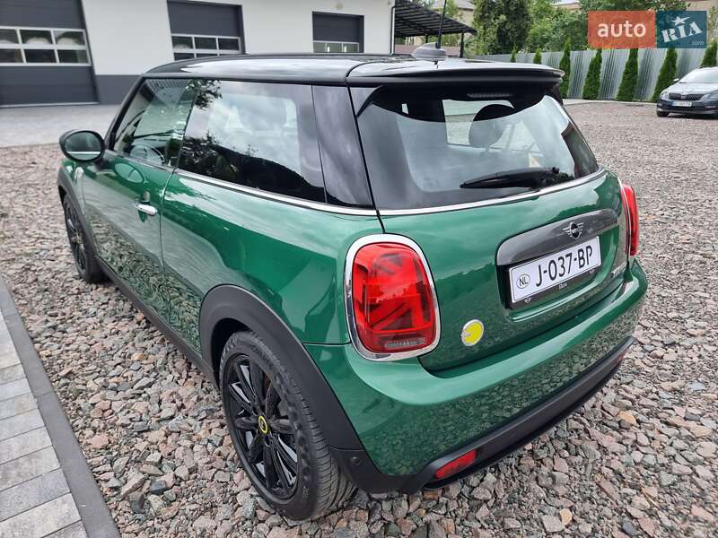 Хэтчбек MINI Cooper 2020 в Радивилове