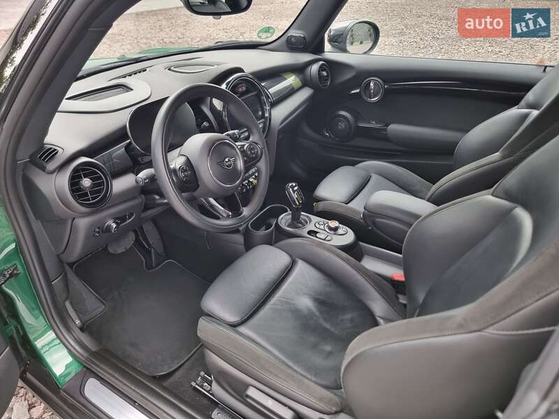 Хэтчбек MINI Cooper 2020 в Радивилове