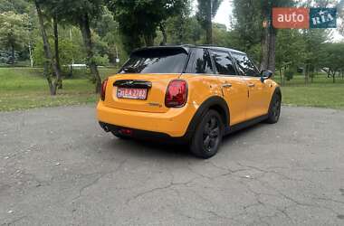 Хетчбек MINI Cooper 2014 в 