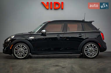 Хэтчбек MINI Cooper 2015 в 