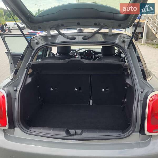Хэтчбек MINI Cooper 2015 в Львове