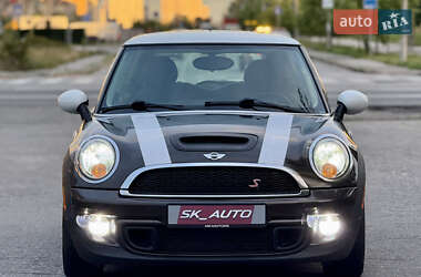 Хэтчбек MINI Cooper 2011 в 