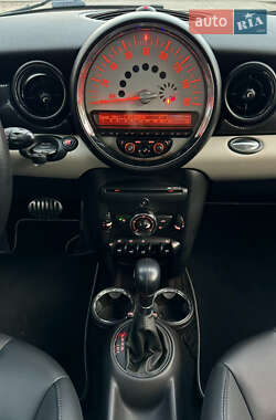 Хэтчбек MINI Cooper 2011 в 