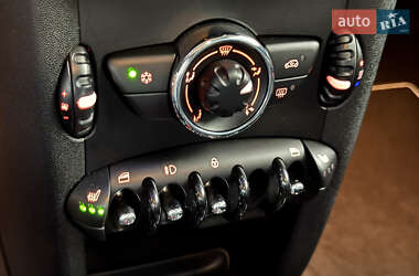 Хэтчбек MINI Cooper 2011 в 