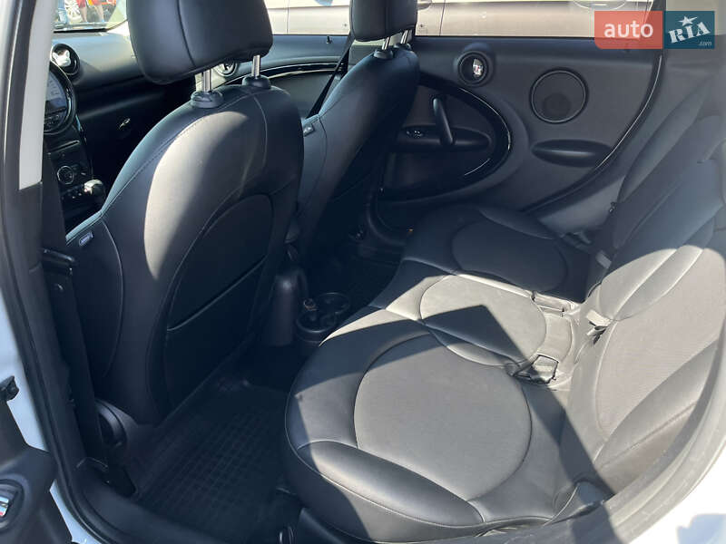 Хэтчбек MINI Cooper 2014 в Львове
