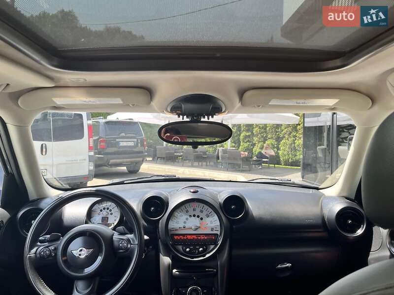Хэтчбек MINI Cooper 2014 в Львове