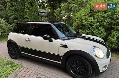 Хэтчбек MINI Cooper 2008 в 