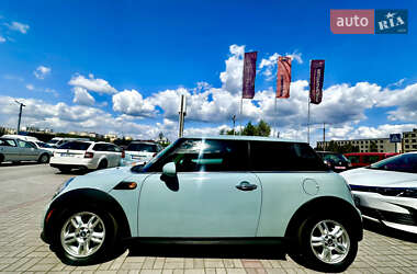 Хэтчбек MINI Cooper 2013 в 