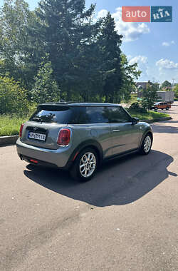 Хэтчбек MINI Cooper 2020 в 