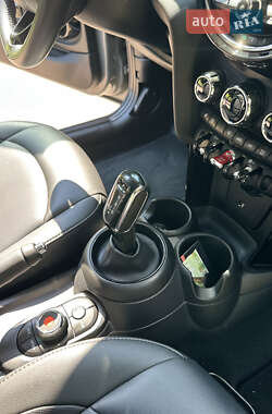 Хэтчбек MINI Cooper 2020 в 