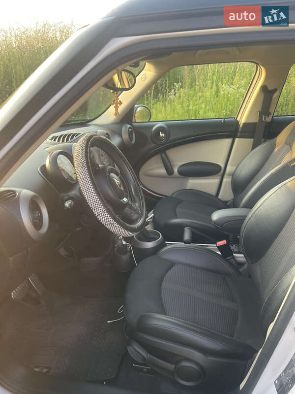 Хэтчбек MINI Cooper 2011 в Ровно