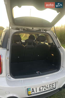 Хэтчбек MINI Cooper 2011 в 