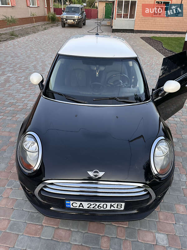 Хэтчбек MINI Cooper 2014 в Черкассах