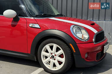 Хэтчбек MINI Cooper 2011 в 