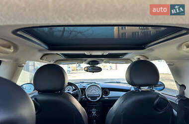 Хэтчбек MINI Cooper 2013 в 