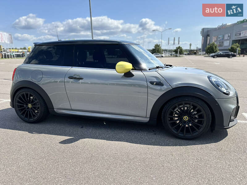 Хэтчбек MINI Cooper 2021 в Киеве