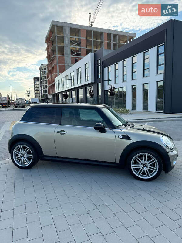 Хэтчбек MINI Cooper 2007 в Львове