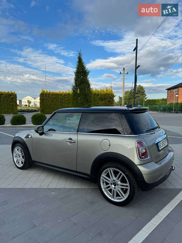 Хэтчбек MINI Cooper 2007 в Львове