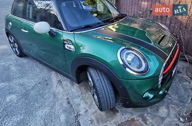 Хэтчбек MINI Cooper 2019 в 