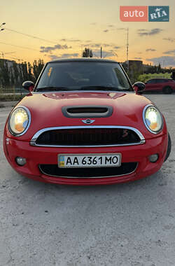 Хэтчбек MINI Cooper 2008 в 