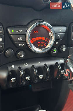 Хэтчбек MINI Cooper 2013 в 