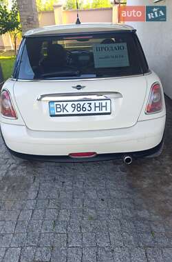 Хэтчбек MINI Cooper 2007 в 