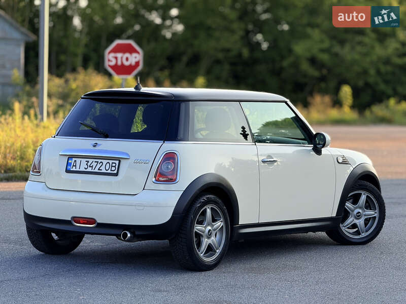 Хэтчбек MINI Cooper 2007 в Мене