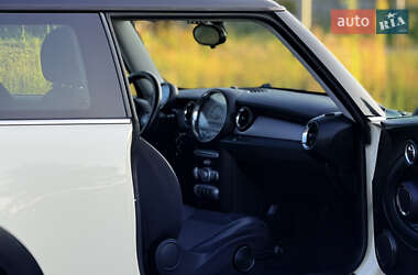 Хэтчбек MINI Cooper 2007 в 