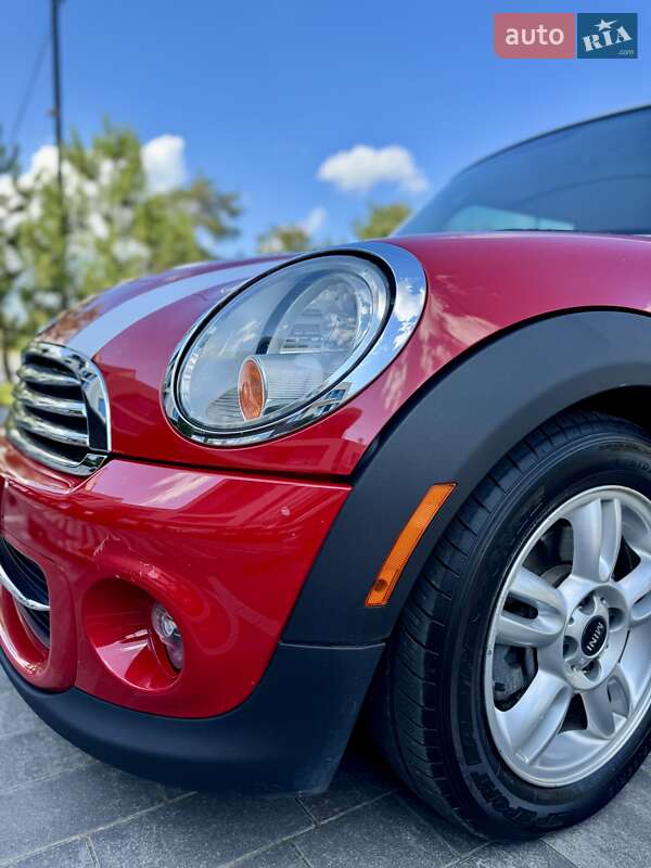 Хэтчбек MINI Cooper 2013 в Ужгороде