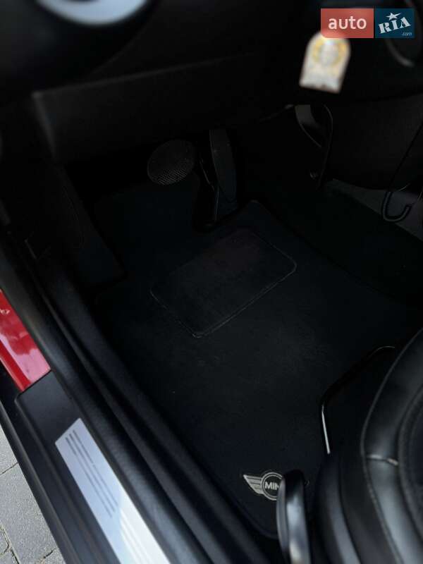 Хэтчбек MINI Cooper 2013 в Ужгороде