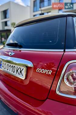 Хэтчбек MINI Cooper 2013 в Ужгороде