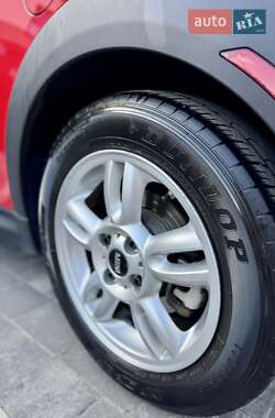 Хэтчбек MINI Cooper 2013 в 