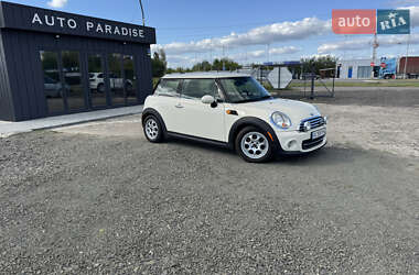 Хэтчбек MINI Cooper 2012 в 