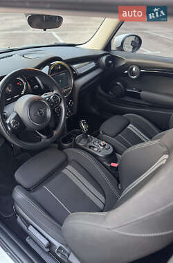 Хэтчбек MINI Cooper 2021 в 