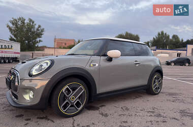 Хэтчбек MINI Cooper 2021 в 