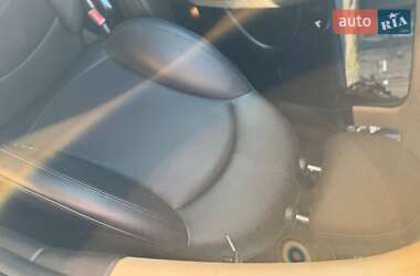 Хэтчбек MINI Cooper 2011 в 