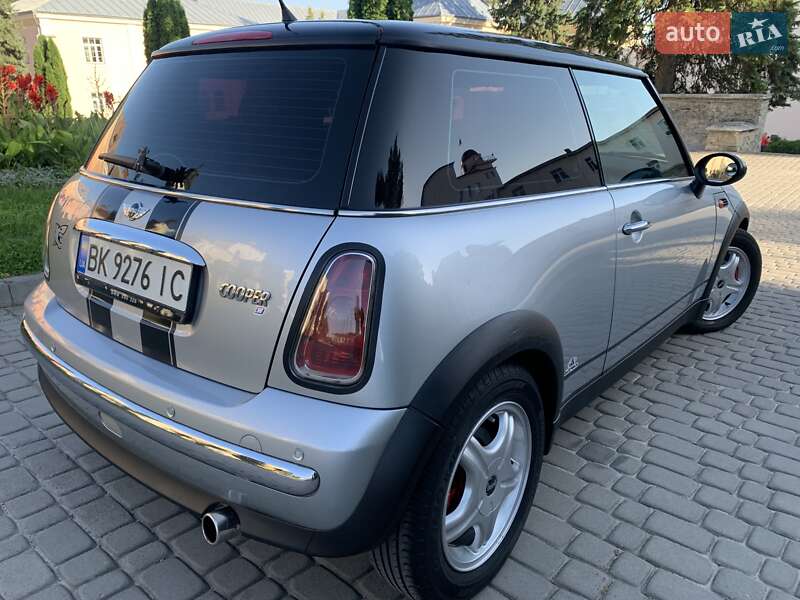 Хэтчбек MINI Cooper 2001 в Кременце