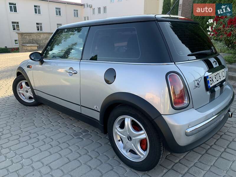 Хэтчбек MINI Cooper 2001 в Кременце