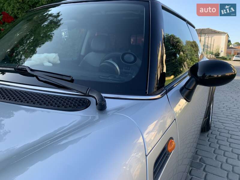 Хэтчбек MINI Cooper 2001 в Кременце