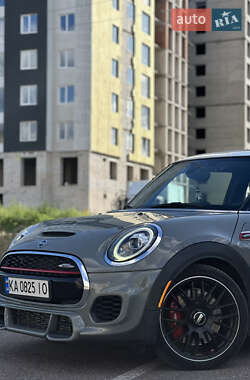 Хэтчбек MINI Cooper 2020 в 