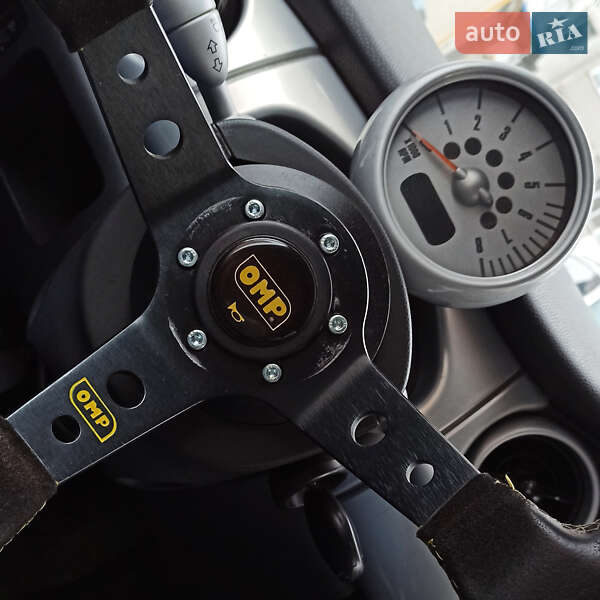 Хэтчбек MINI Cooper 2002 в Виннице