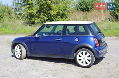 Хэтчбек MINI Cooper 2002 в 