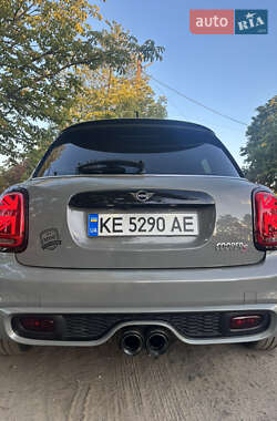 Хэтчбек MINI Cooper 2015 в 