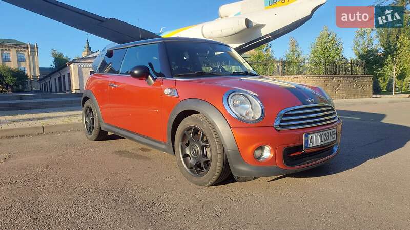 Хэтчбек MINI Cooper 2011 в Киеве