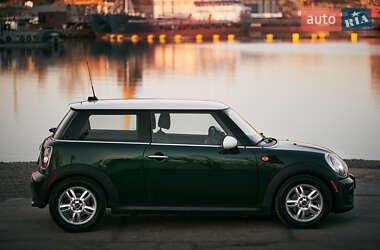 Хетчбек MINI Cooper 2013 в Ужгороді