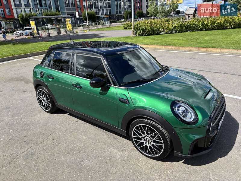 Хэтчбек MINI Cooper 2020 в Киеве фото 13 Хэтчбек MINI Cooper 2020 в Киеве